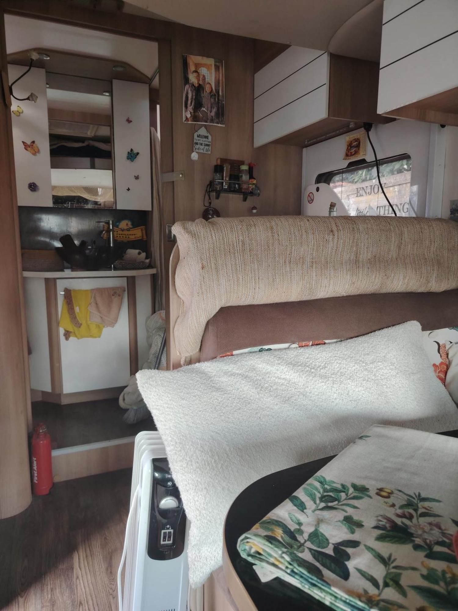 Camping Turisti Nella Natura In Citta D'arte